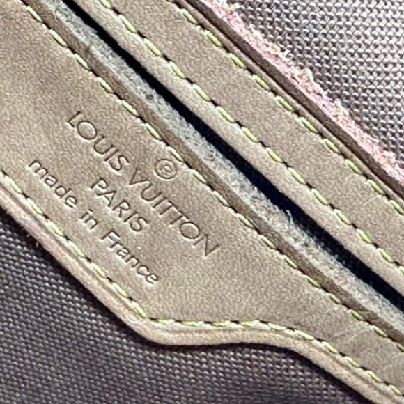 LOUIS VUITTON Montsouris GM Backpack - Picture 8 of 14